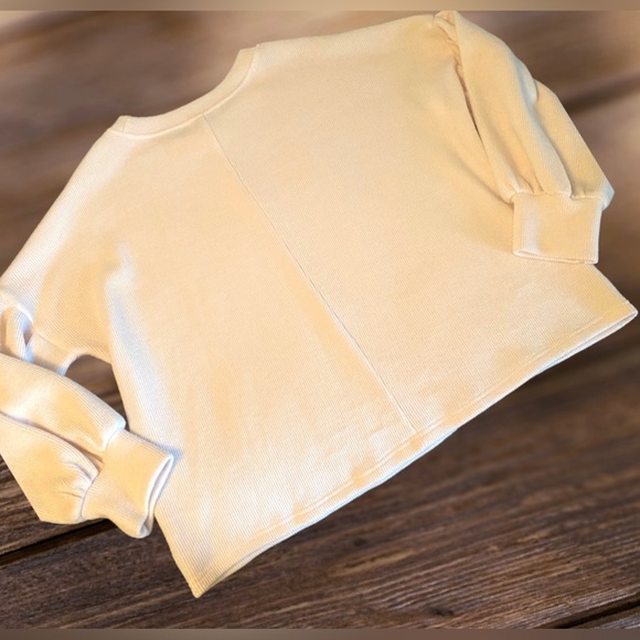 She + Sky Cream puff/bubble sleeve sweater; size large; excellent condition - Picture 4 of 6